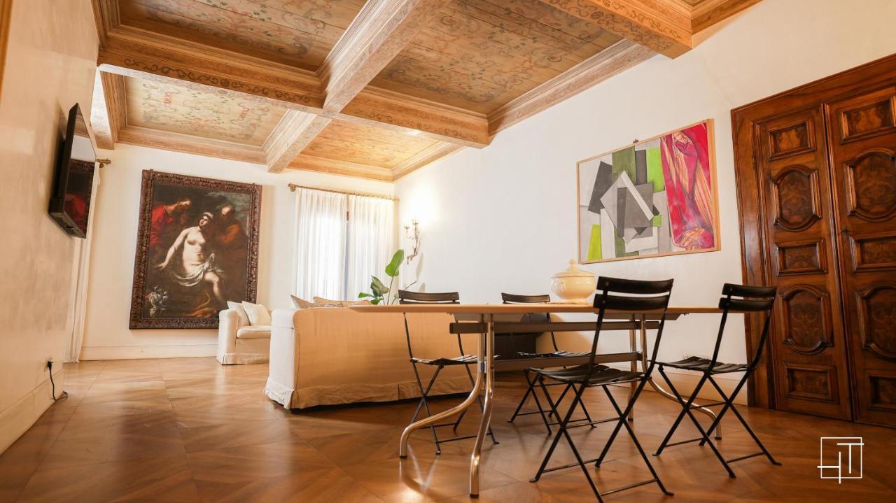 Ht - Casa Del Pittore In Piazza Delle Erbe Padova Esterno foto